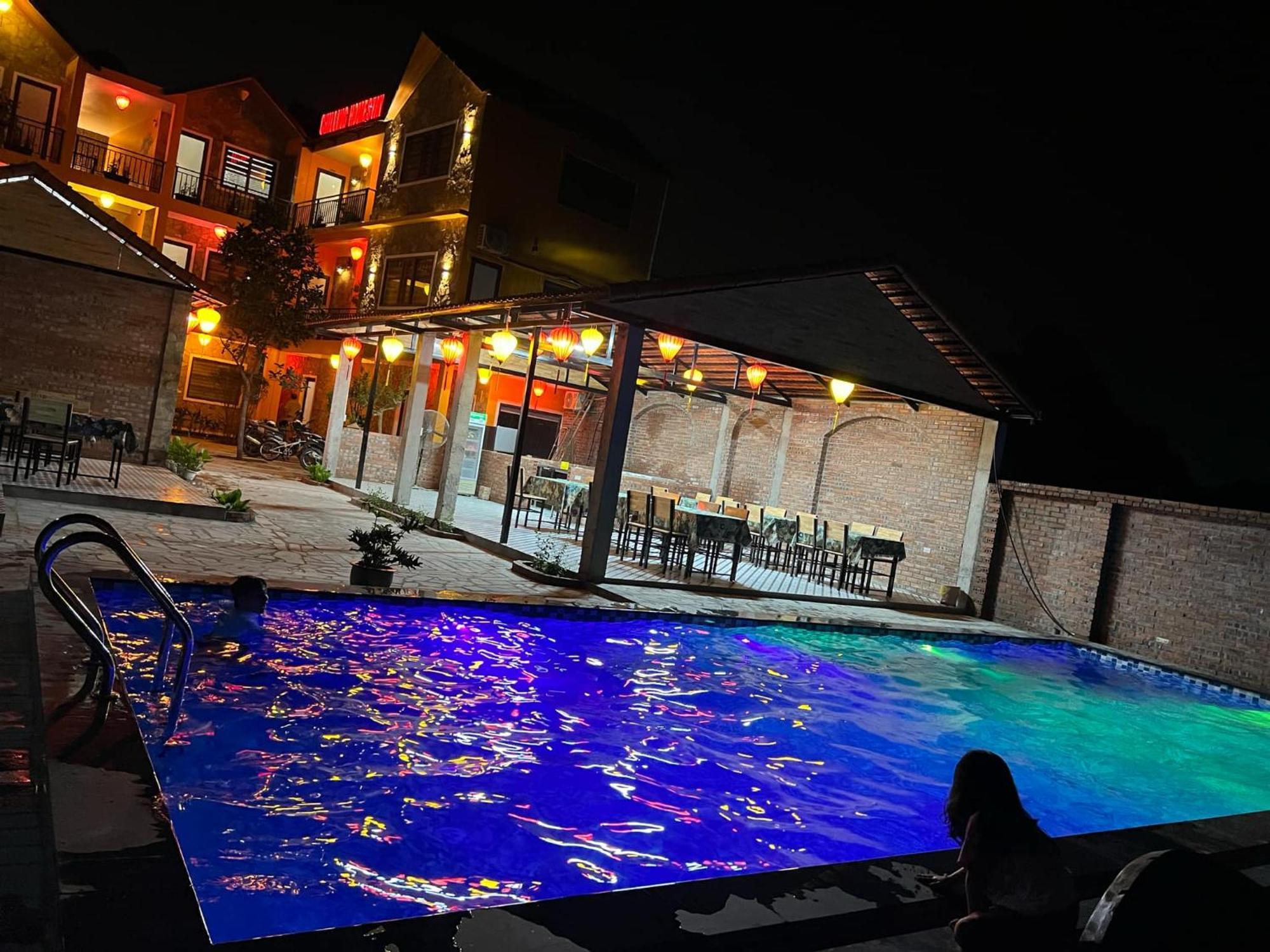 Cozy Son Hotel Нин Бин Екстериор снимка