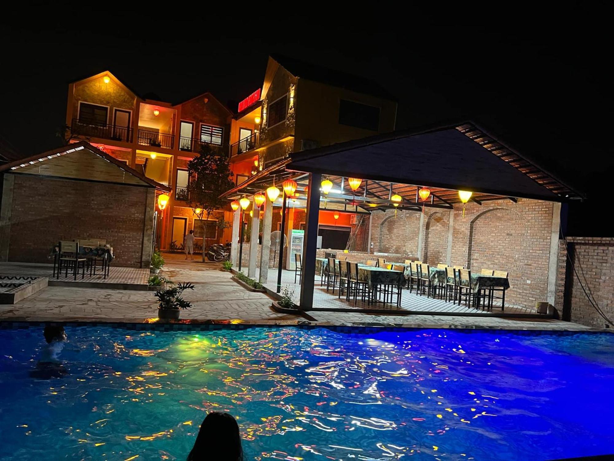 Cozy Son Hotel Нин Бин Екстериор снимка